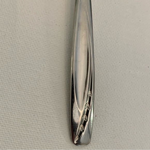 Rogers IS Stainless USA LAWNCREST 7.75" Slotted Serving Spoon Flatware Cutlery - Picture 2 of 10